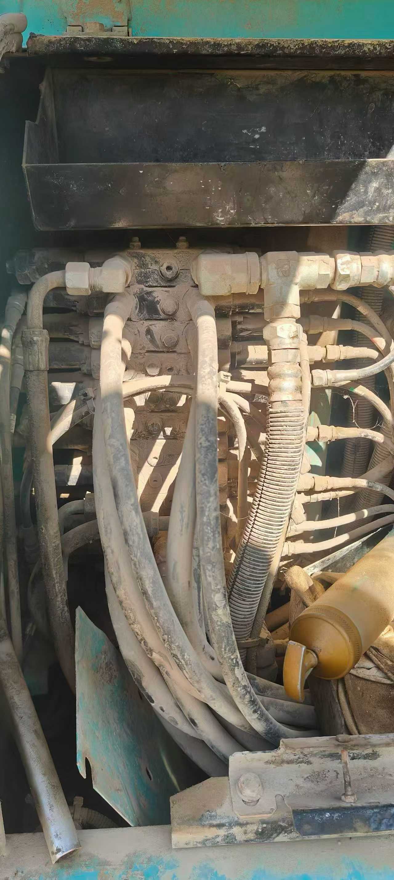 Buy Kobelco SK60 Used Excavator / 3