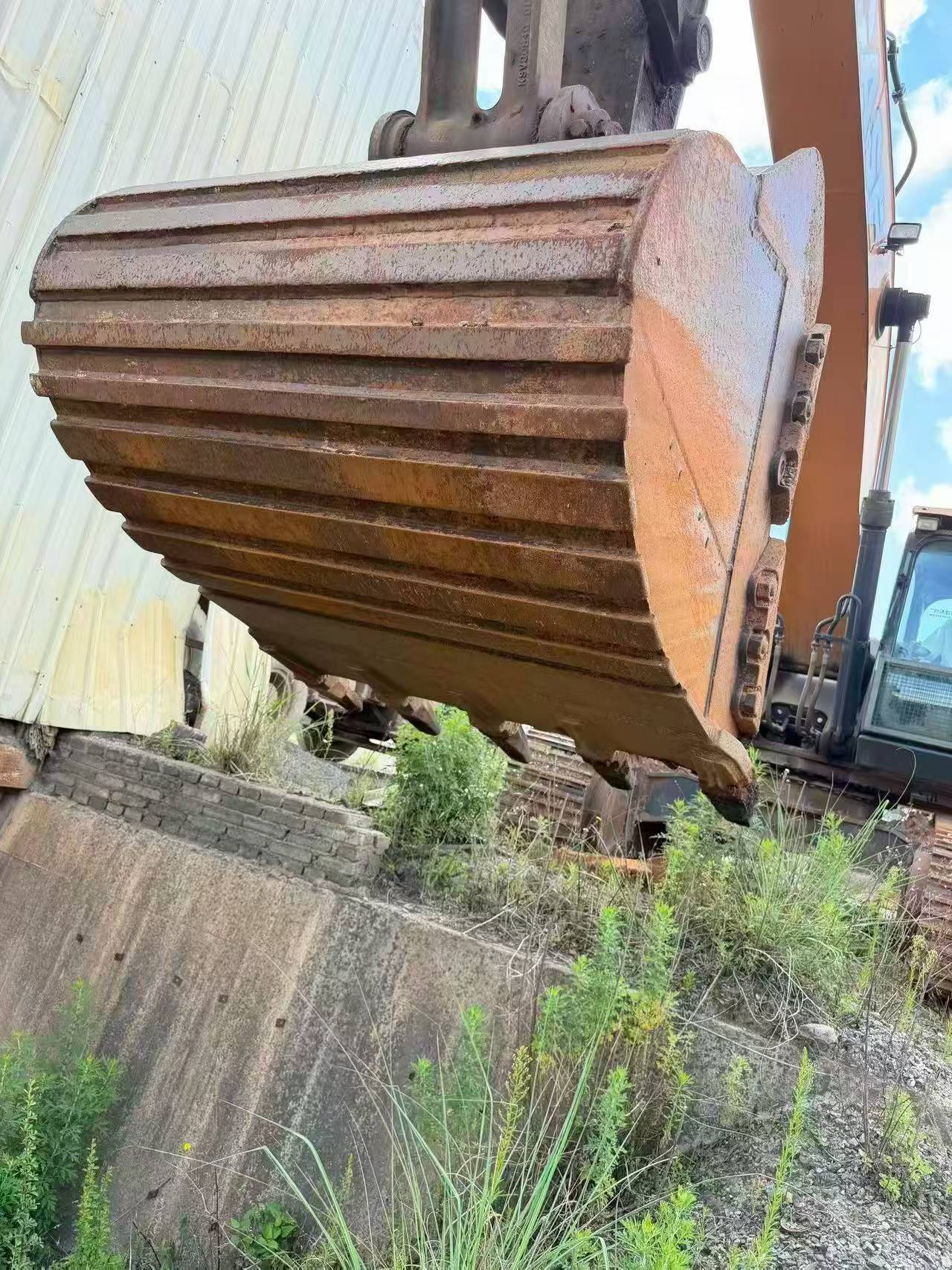 Buy Case CX380C Used Excavator / 3 Buy Case CX380C Used Excavator / 3