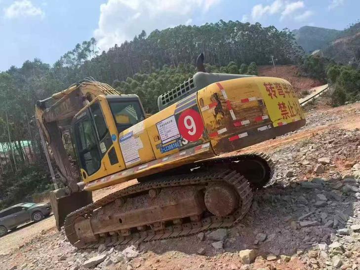 Buy Komatsu PC360-7 Used Excavator / 1