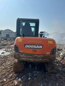 Buy Doosan DH60 Used Excavator / 4 Buy Doosan DH60 Used Excavator / 4