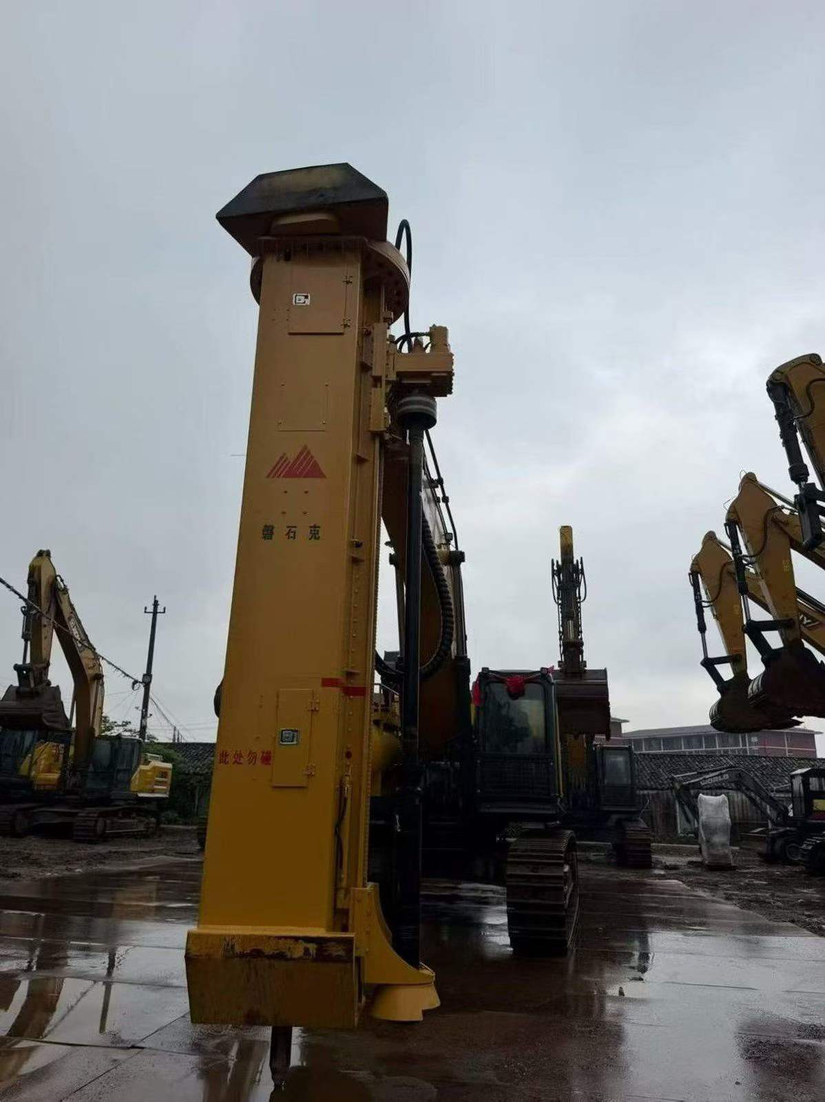 Buy XCMG XE400T Used Excavator / 8