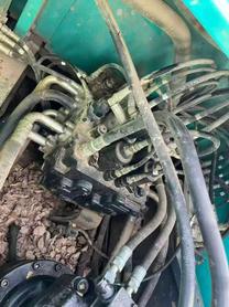 Buy Kobelco SK200 Used Excavator / 2 Buy Kobelco SK200 Used Excavator / 2