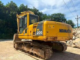 Buy Komatsu PC200-8 Used Excavator / 2 Buy Komatsu PC200-8 Used Excavator / 2