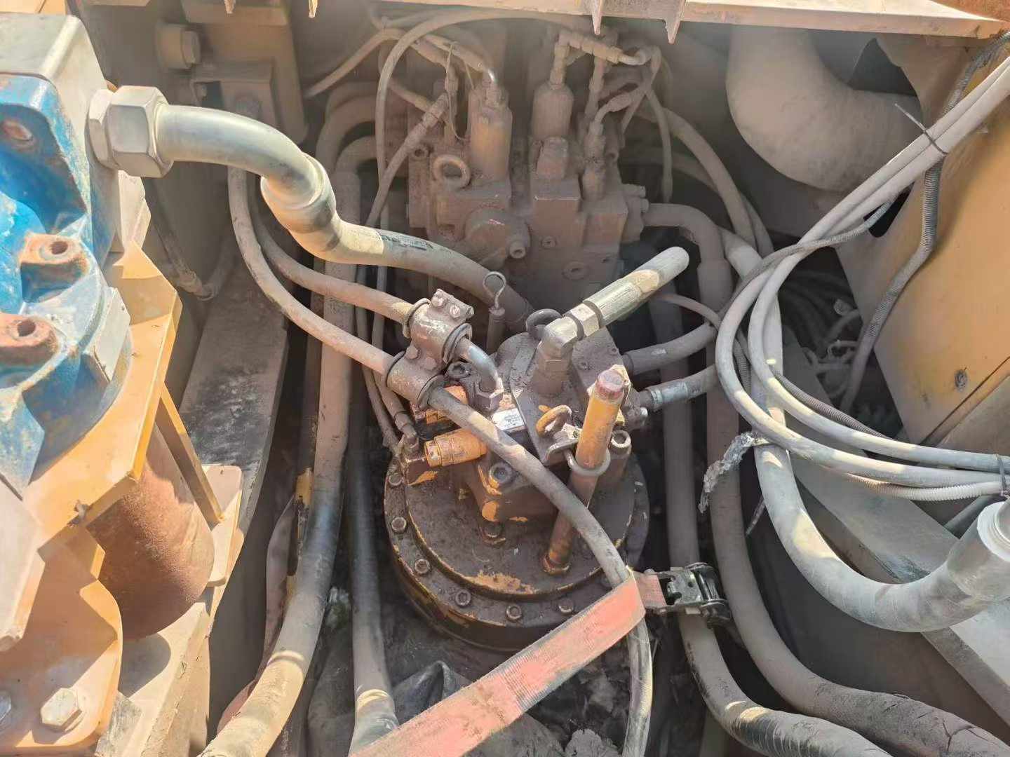 Buy Sany SY415H Used Excavator / 4
