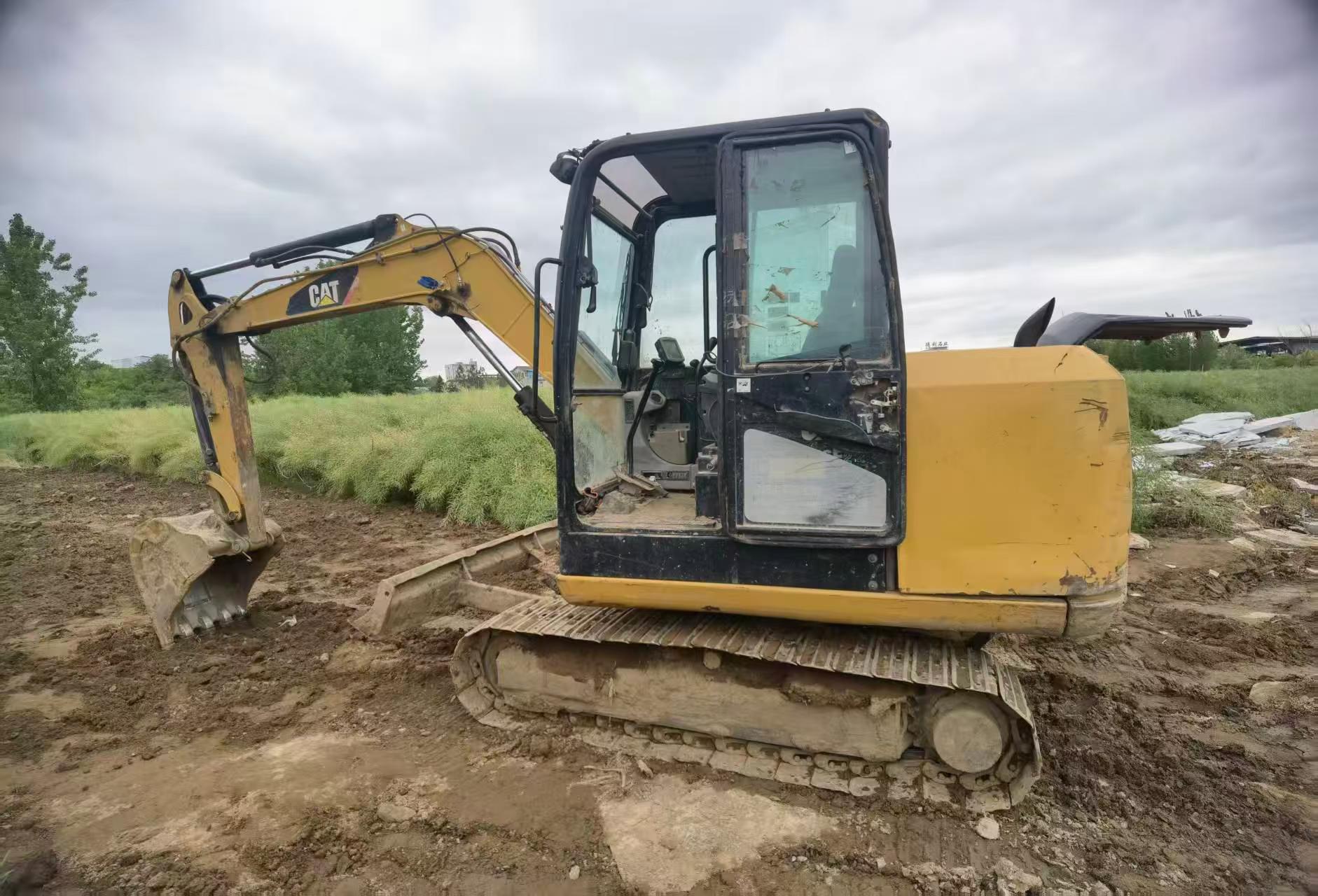 Buy Caterpillar 305.5 Used Excavator / 3