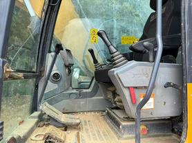 Buy XCMG XE135B Used Excavator / 3 Buy XCMG XE135B Used Excavator / 3