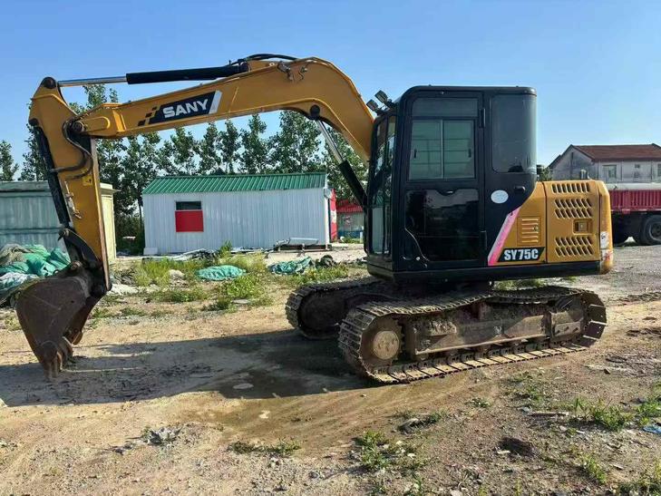 Buy Sany SY75 Used Excavator / 1