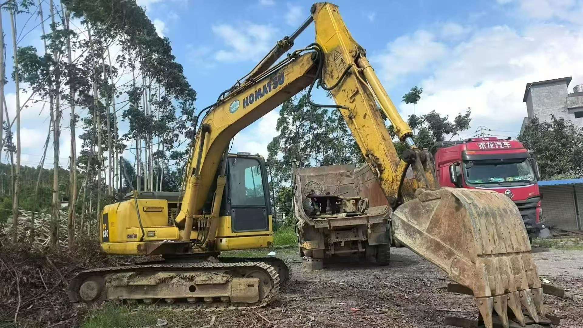 Buy Komatsu PC130 Used Excavator / 8 Buy Komatsu PC130 Used Excavator / 8