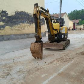 Buy Yanmar Vio10-2 Used Excavator / 2 Buy Yanmar Vio10-2 Used Excavator / 2