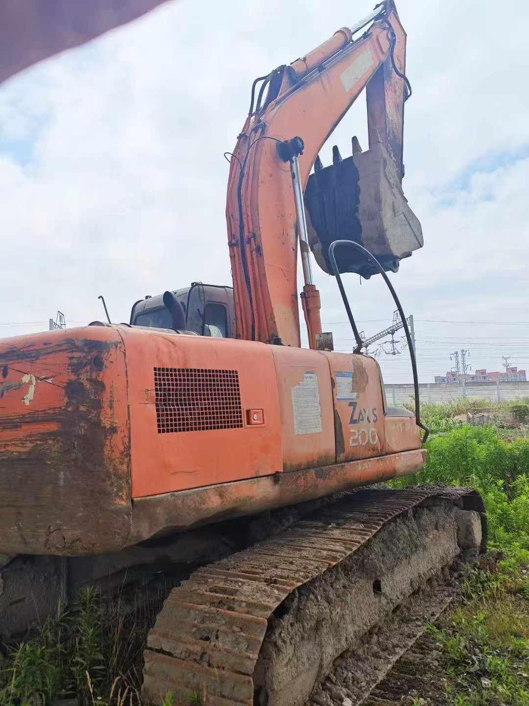 Buy Hitachi ZX200-6 Used Excavator / 2