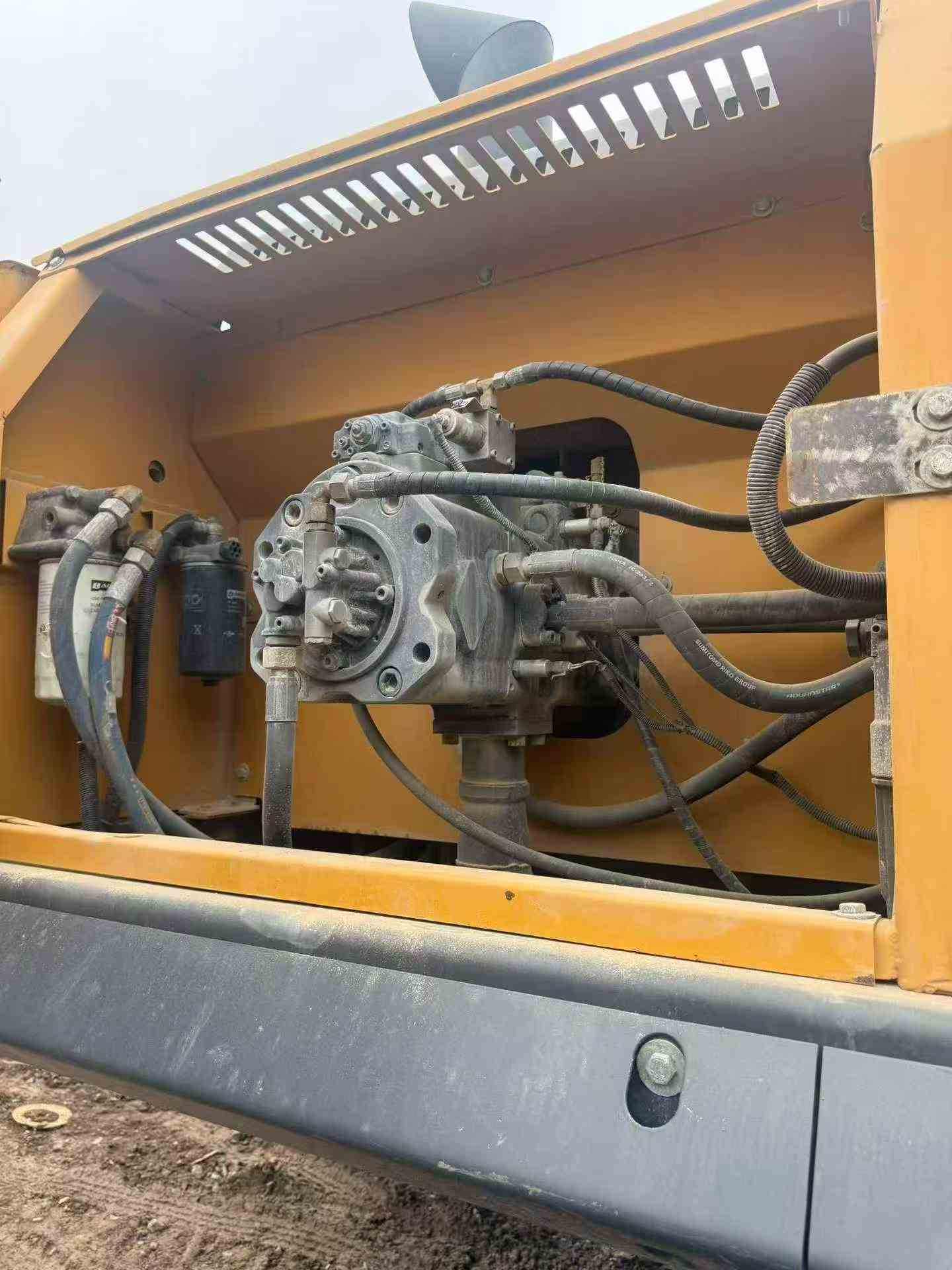 Buy XCMG XE370DK Used Excavator / 4 Buy XCMG XE370DK Used Excavator / 4