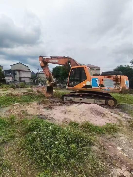 Buy Doosan DH215-9 Used Excavator / 1