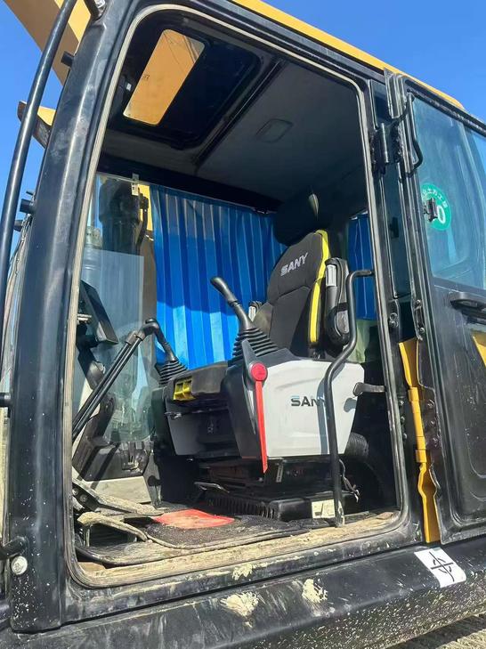 Buy Sany SY245H Used Excavator / 1
