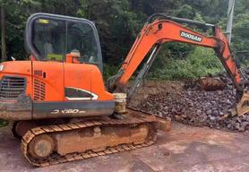 Buy Doosan DX55W Used Excavator / 2 Buy Doosan DX55W Used Excavator / 2