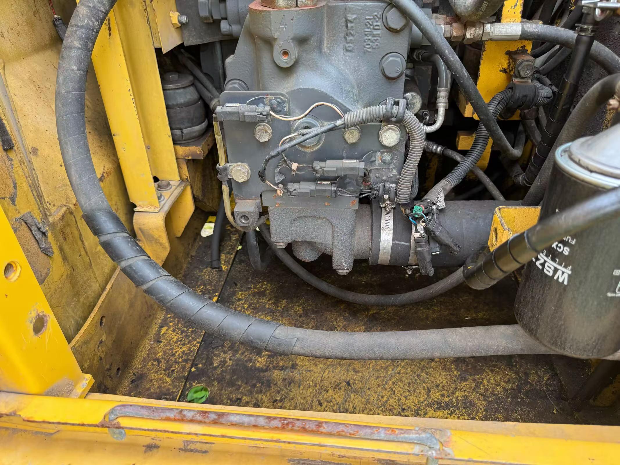 Buy Komatsu PC110-7 Used Excavator / 4 Buy Komatsu PC110-7 Used Excavator / 4