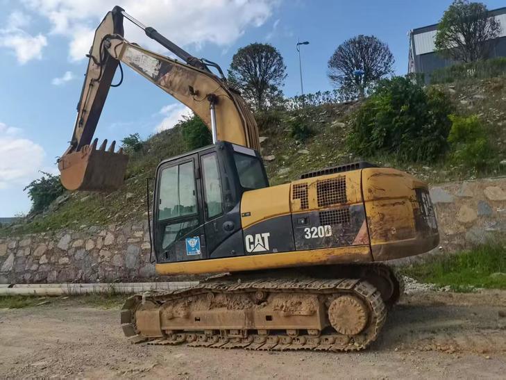 Buy Caterpillar 320D Used Excavator / 1