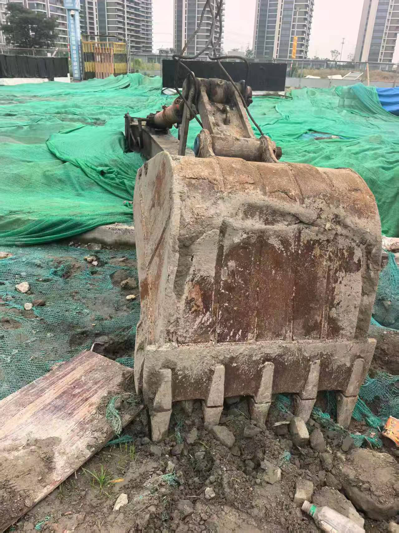 Buy Hitachi ZX330-3 Used Excavator / 4