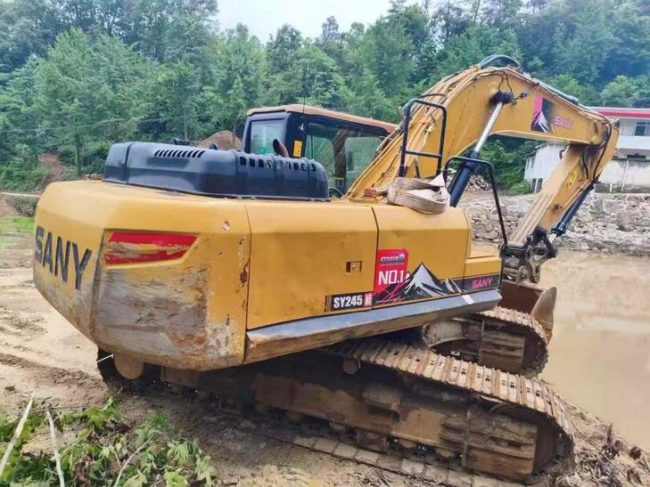 Buy Sany SY245H Used Excavator / 1