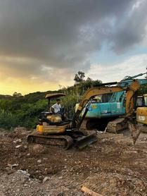 Buy Caterpillar 305CR Used Excavator / 4 Buy Caterpillar 305CR Used Excavator / 4