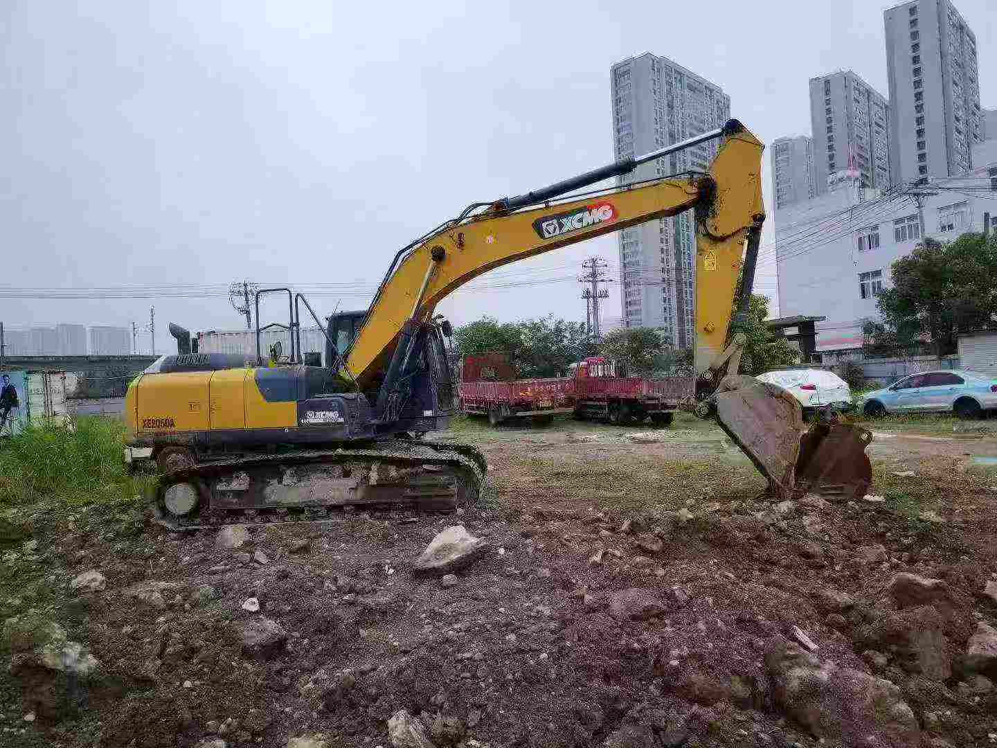 Buy XCMG XE205DA Used Excavator / 2