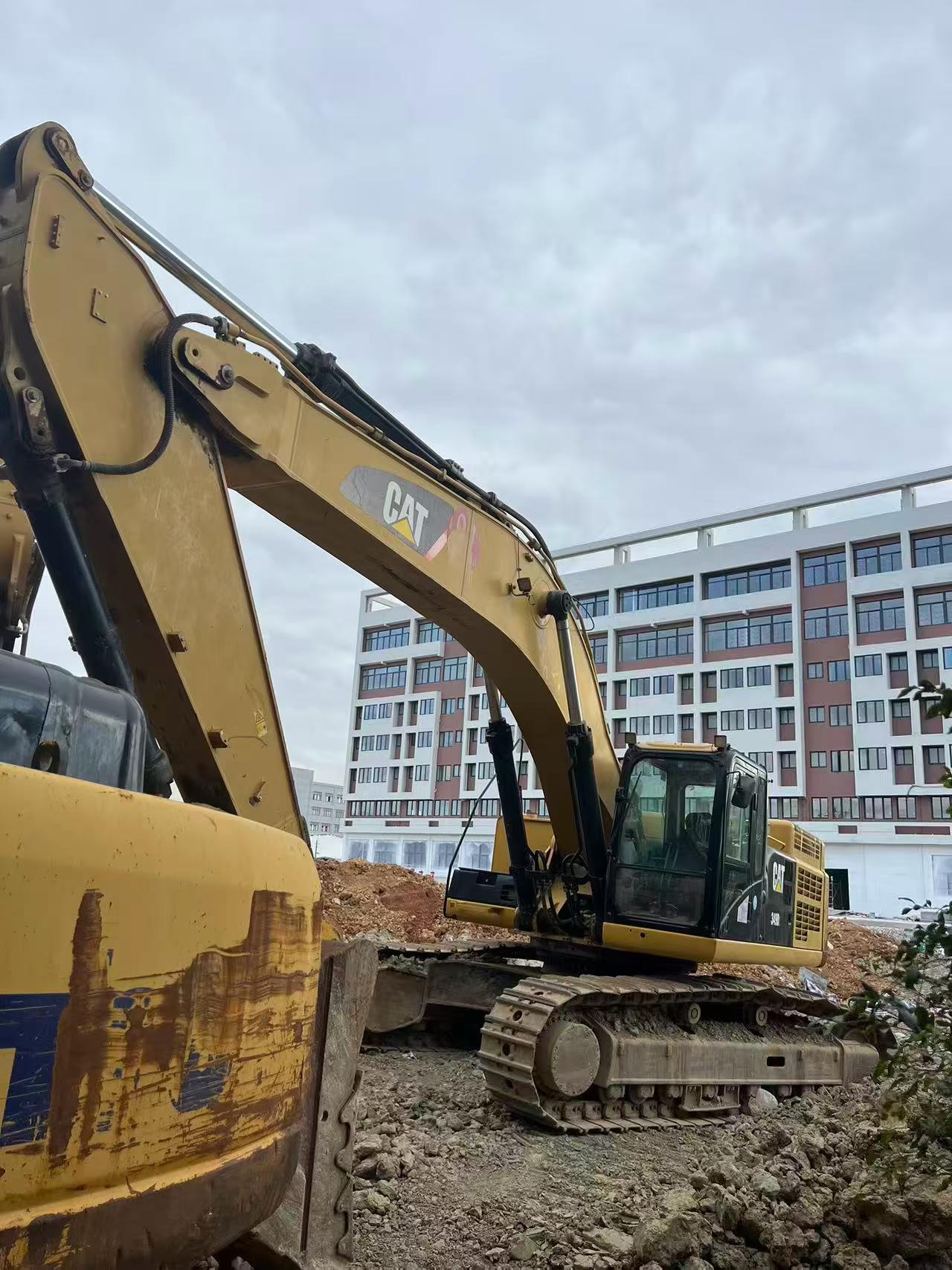 Buy Caterpillar 349E Used Excavator / 2