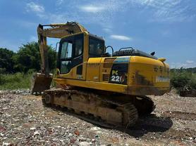 Buy Komatsu PC200-8N1 Used Excavator / 2 Buy Komatsu PC200-8N1 Used Excavator / 2