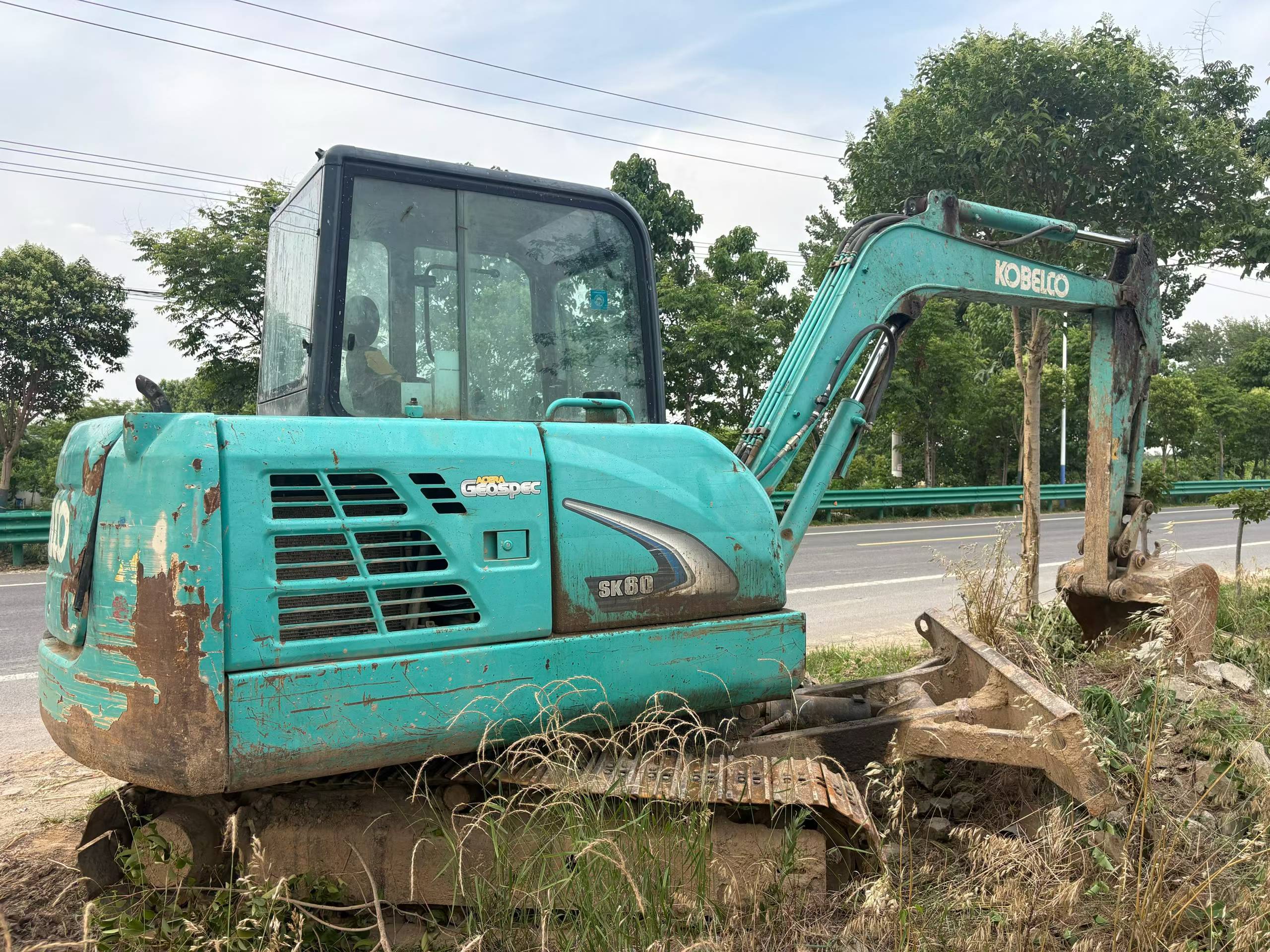 Buy Kobelco SK60 Used Excavator / 2 Buy Kobelco SK60 Used Excavator / 2