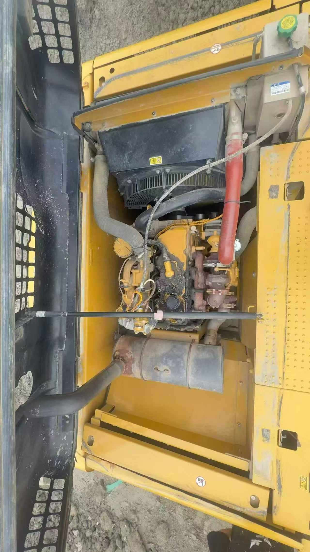 Buy Caterpillar 323 Used Excavator / 6