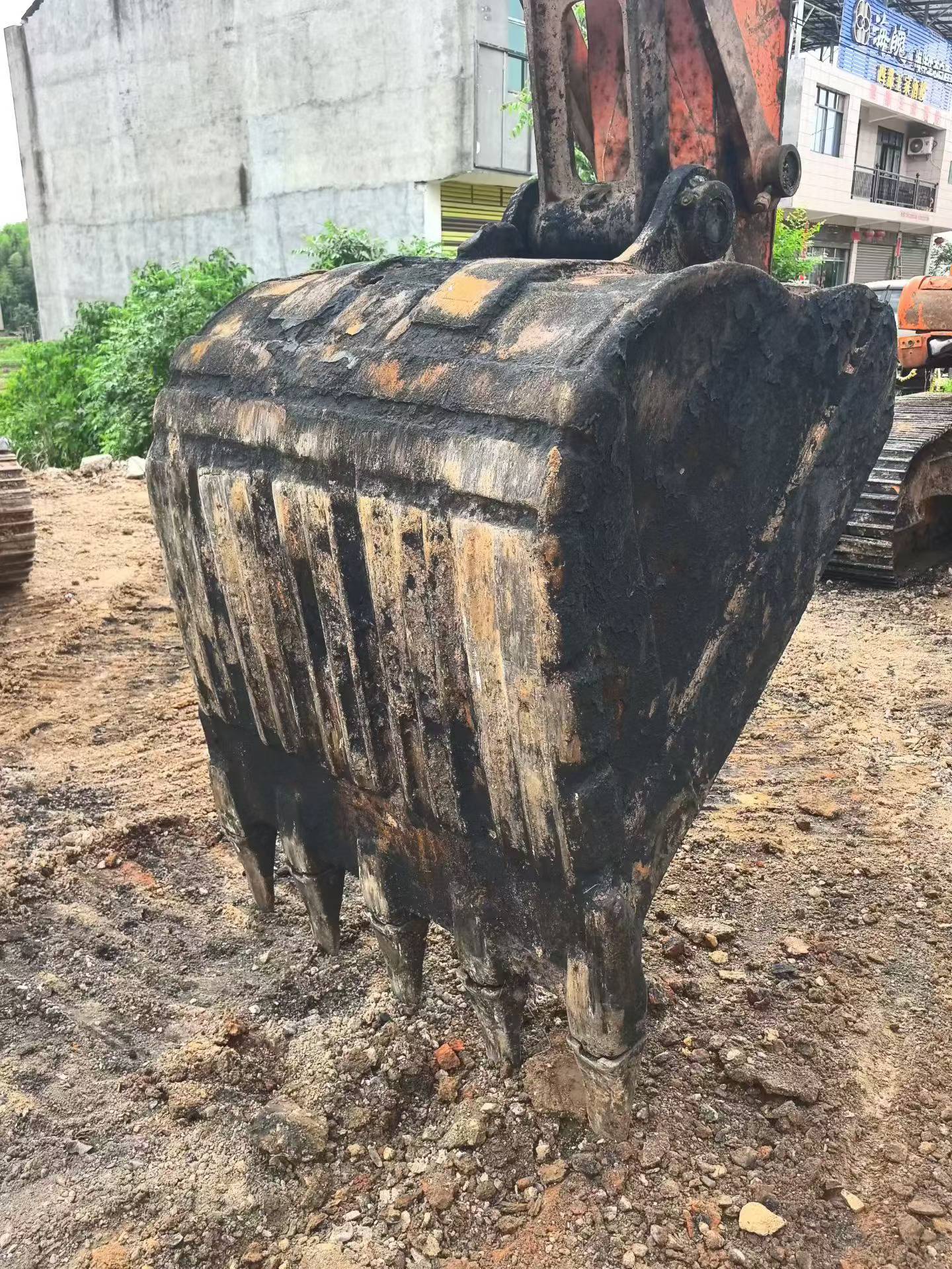 Buy Doosan DH220-9E Used Excavator / 7