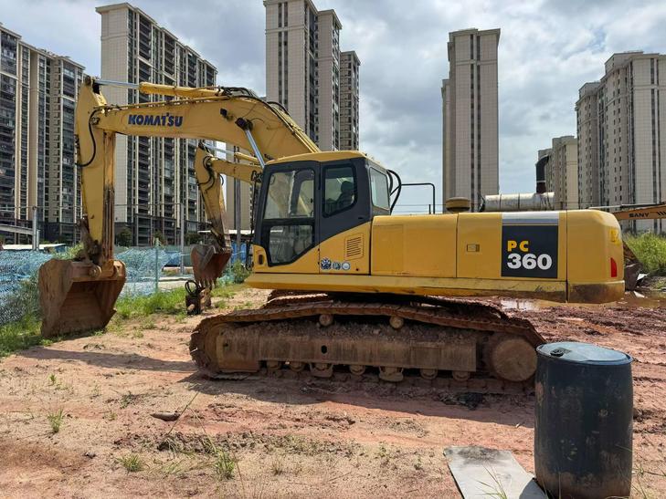 Buy Komatsu PC360-7 Used Excavator / 1