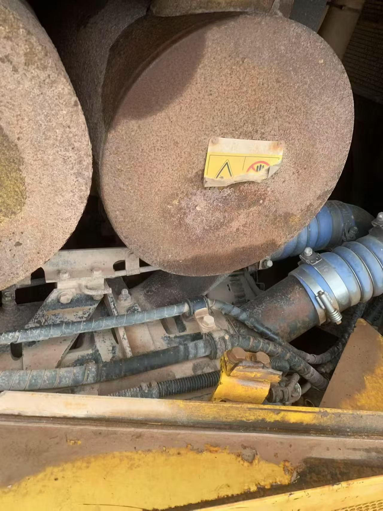 Buy Komatsu WA475-10 Used Excavator / 6 Buy Komatsu WA475-10 Used Excavator / 6