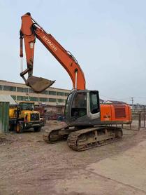 Buy Hitachi EX200-3 Used Excavator / 2 Buy Hitachi EX200-3 Used Excavator / 2