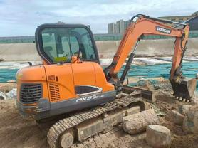 Buy Doosan DH60 Used Excavator / 4 Buy Doosan DH60 Used Excavator / 4