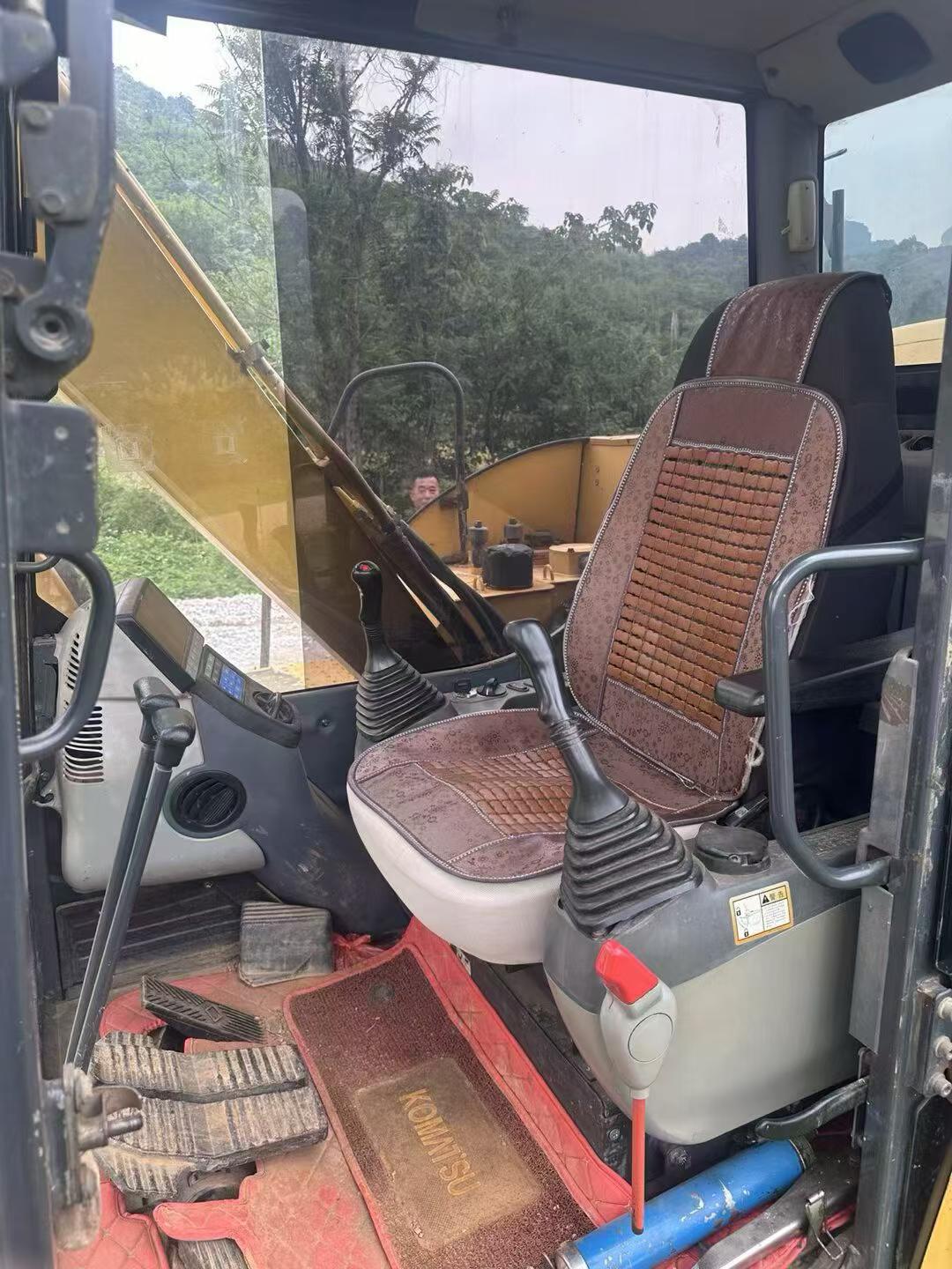 Buy Komatsu PC60-8 Used Excavator / 6