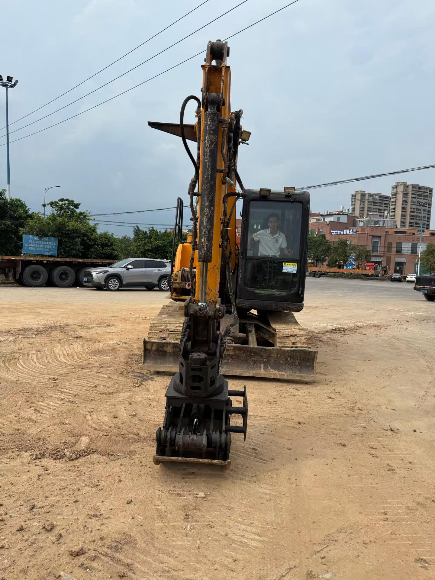 Buy Sany SY75C-8 Used Excavator / 2 Buy Sany SY75C-8 Used Excavator / 2