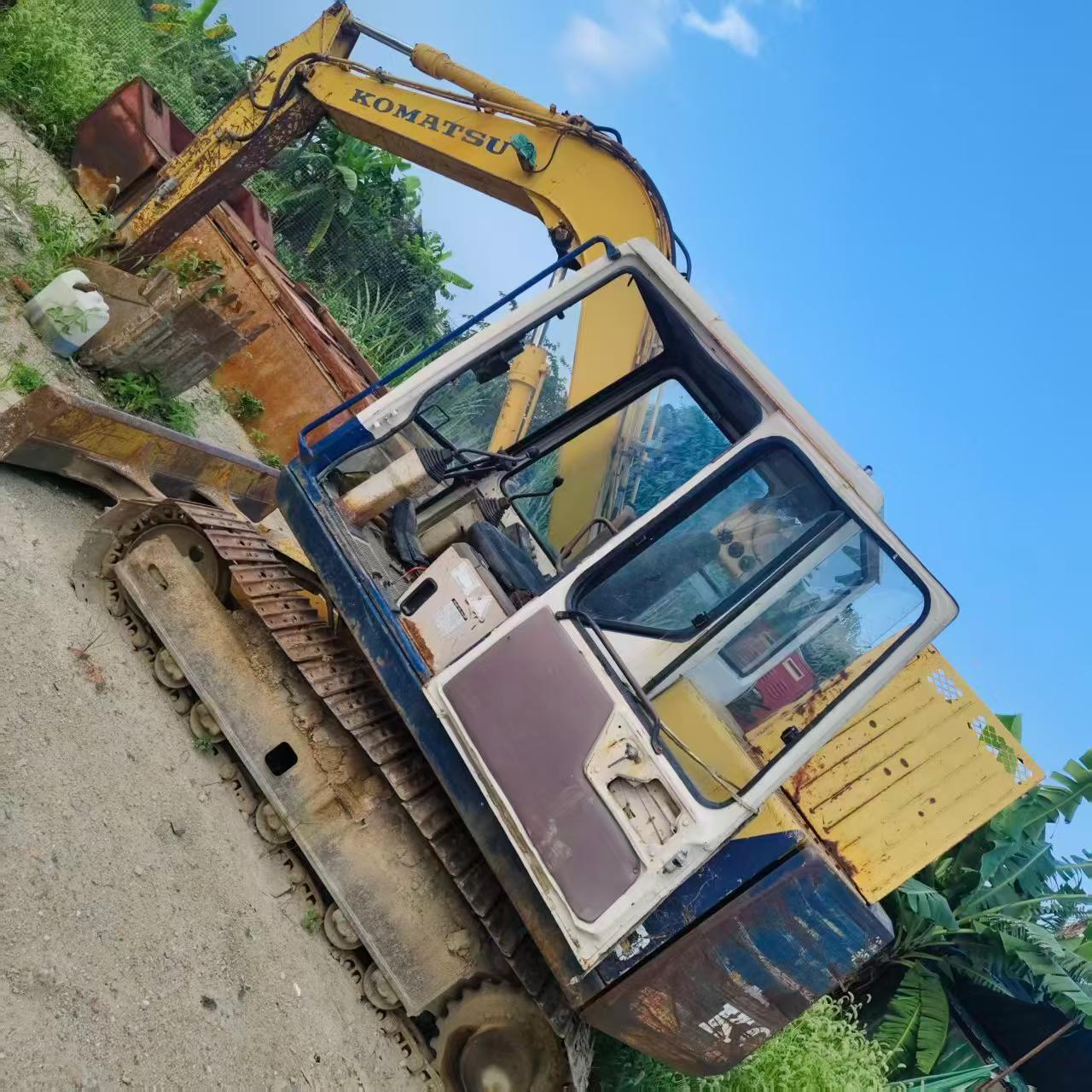 Buy Komatsu PC60-6 Used Excavator / 2