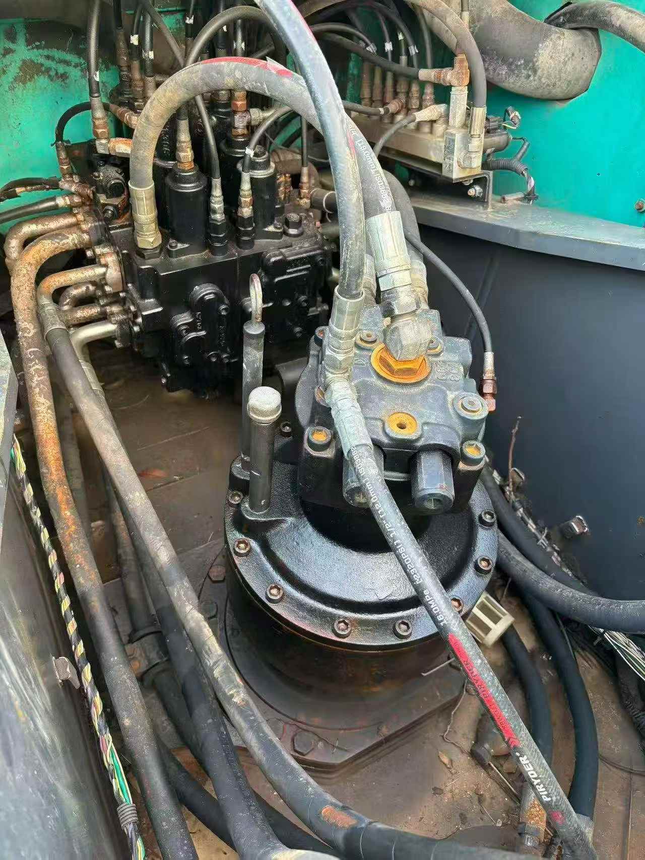 Buy Kobelco SK260 Used Excavator / 7