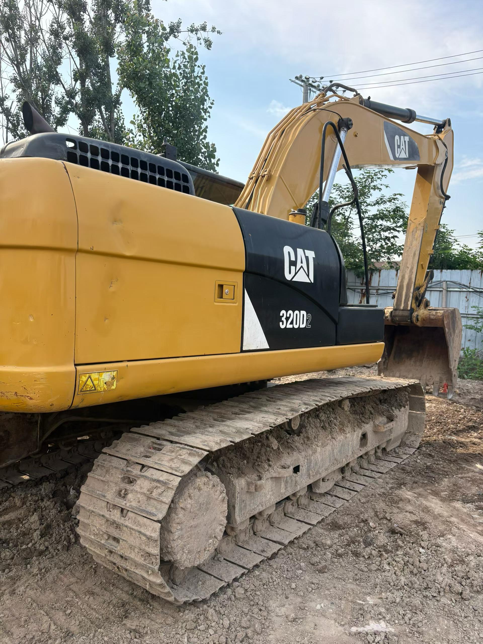 Buy Caterpillar 320D Used Excavator / 3