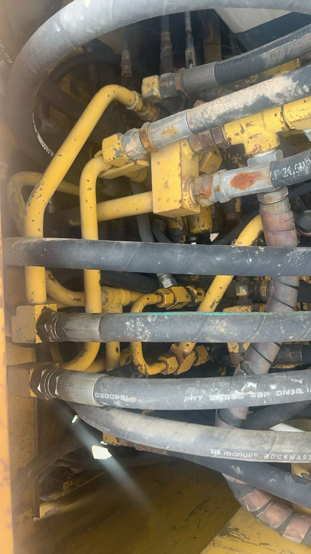 Buy Komatsu PC120-5 Used Excavator / 3