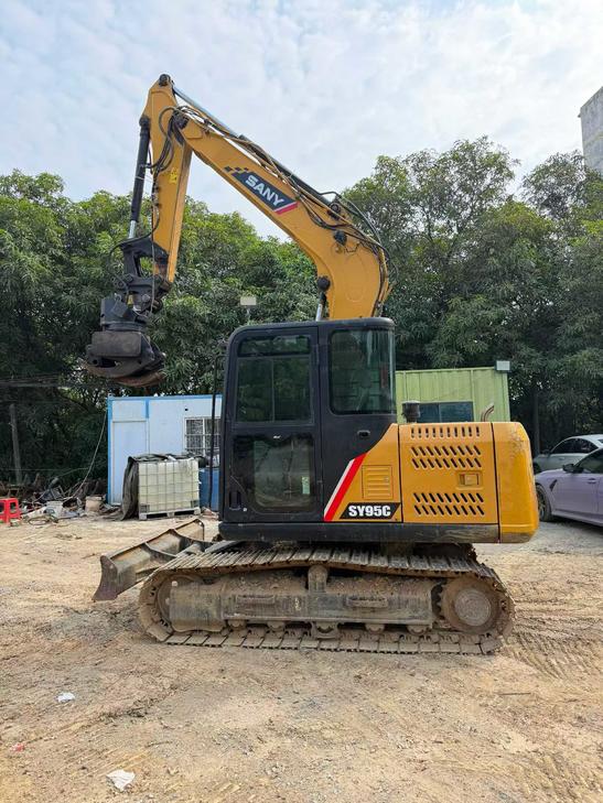 Buy Sany SY95C Used Excavator / 1