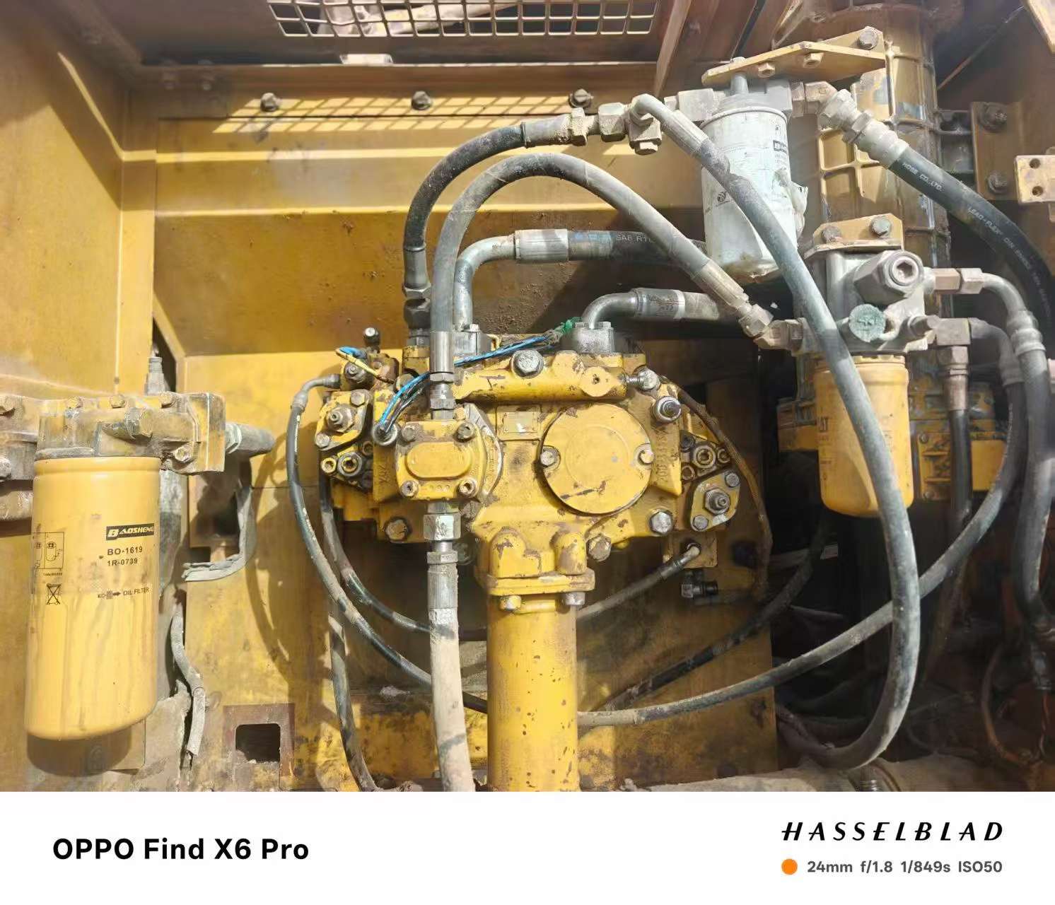 Buy Caterpillar 324D Used Excavator / 5