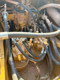 Buy Caterpillar CAT352 Used Excavator / 7 Buy Caterpillar CAT352 Used Excavator / 7
