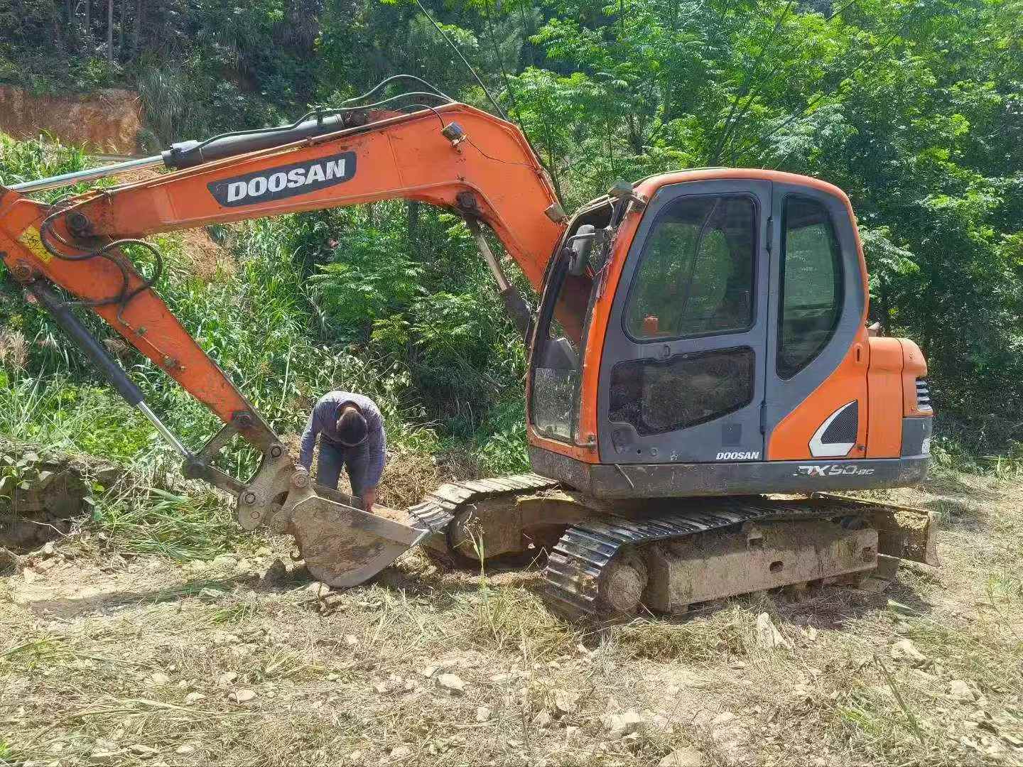 Buy Doosan DX75 Used Excavator / 4