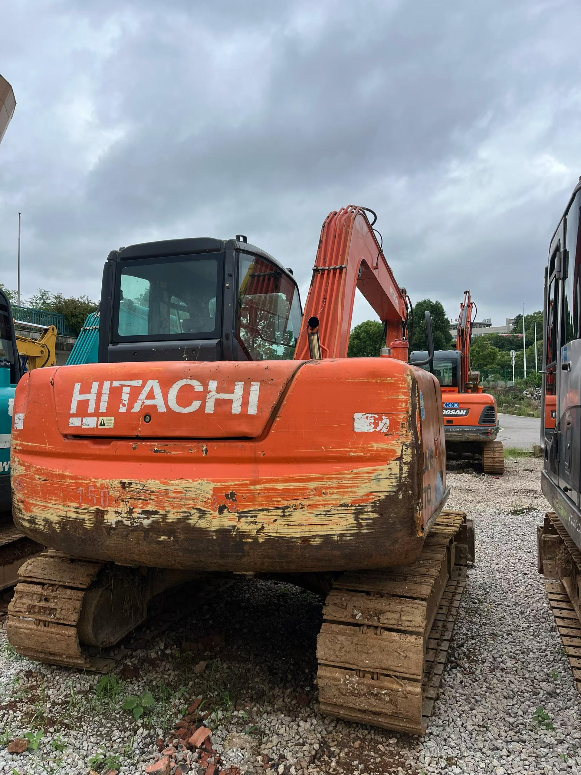 Buy Hitachi EX70 Used Excavator / 6