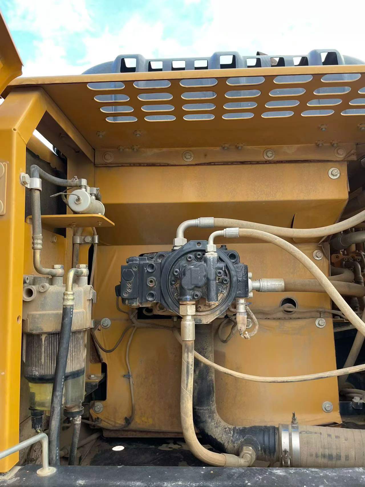 Buy Sany SY245H Used Excavator / 5
