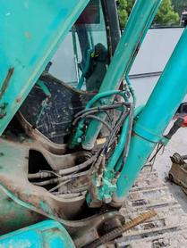 Buy Kobelco SK200-2 Used Excavator / 2 Buy Kobelco SK200-2 Used Excavator / 2