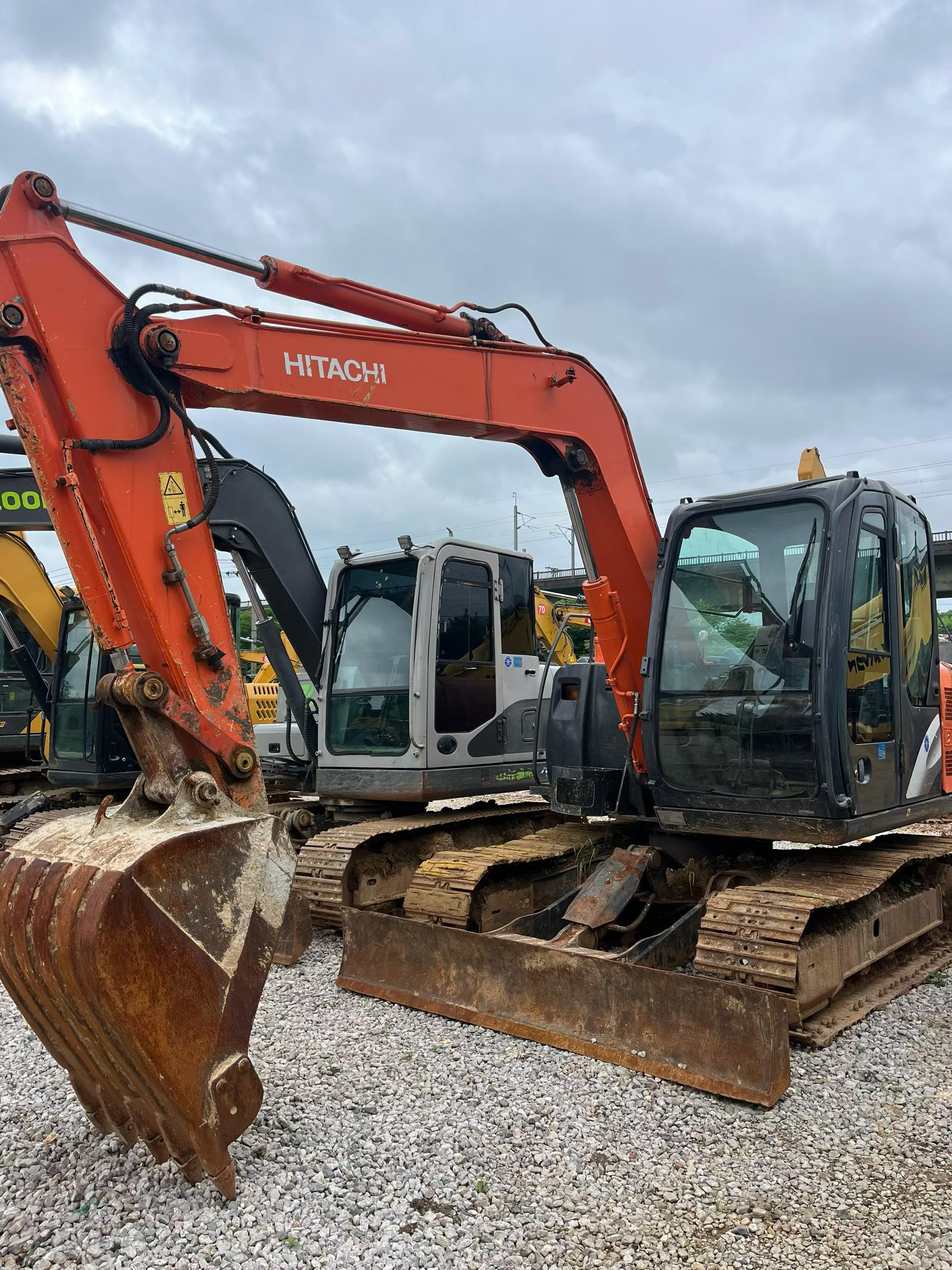 Buy Hitachi EX70 Used Excavator / 2
