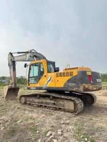 Buy Volvo EC240 Used Excavator / 7 Buy Volvo EC240 Used Excavator / 7
