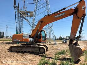 Buy Doosan DH215-9 Used Excavator / 2 Buy Doosan DH215-9 Used Excavator / 2