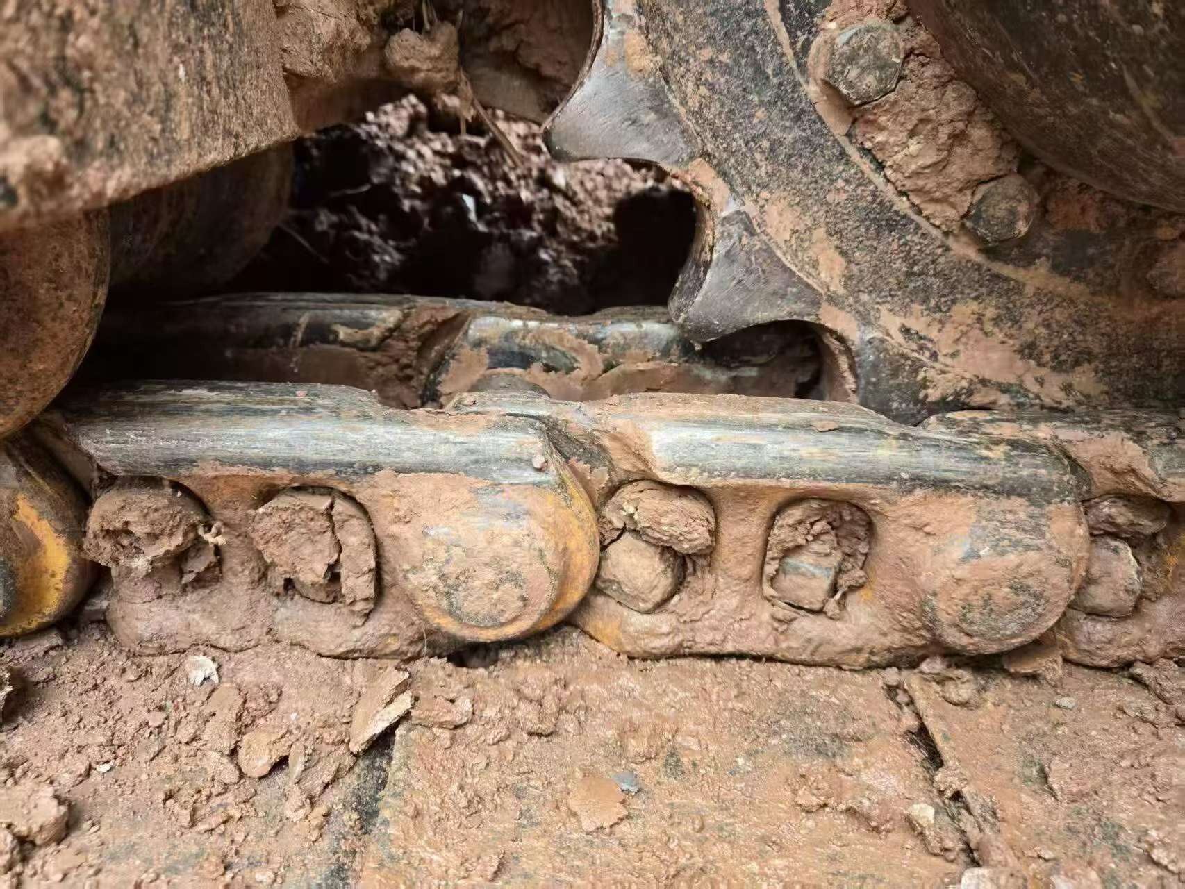 Compre Escavadeira Kobelco SK140 Usada / 3